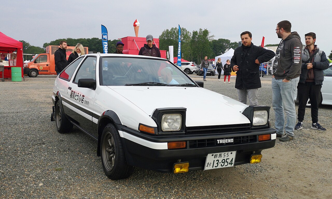 An Initial D style Toyota Corolla Trueno AE86 at Montlhéry
